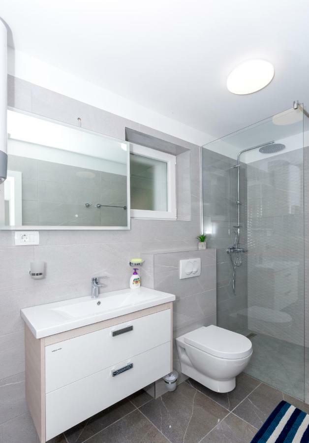 Apartments West Coast سبليت المظهر الخارجي الصورة
