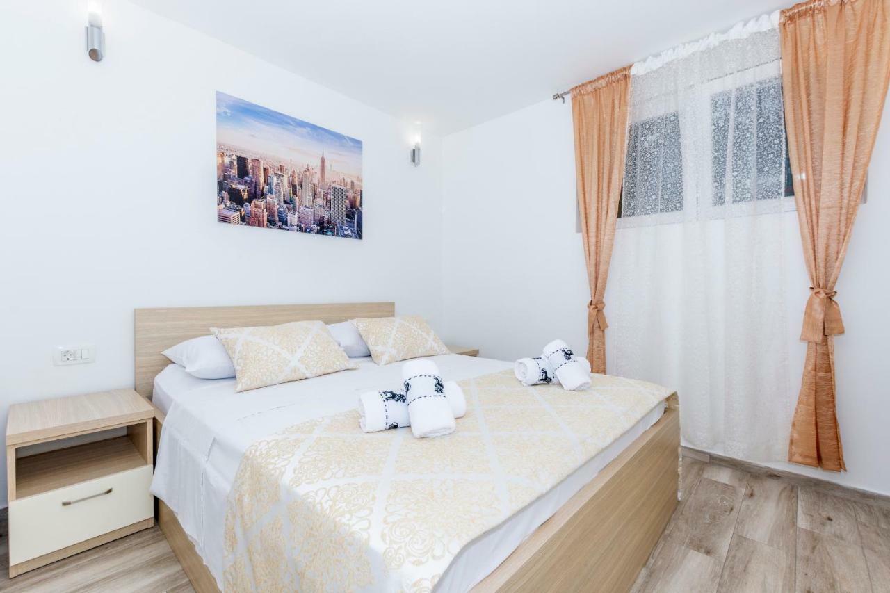 Apartments West Coast سبليت المظهر الخارجي الصورة