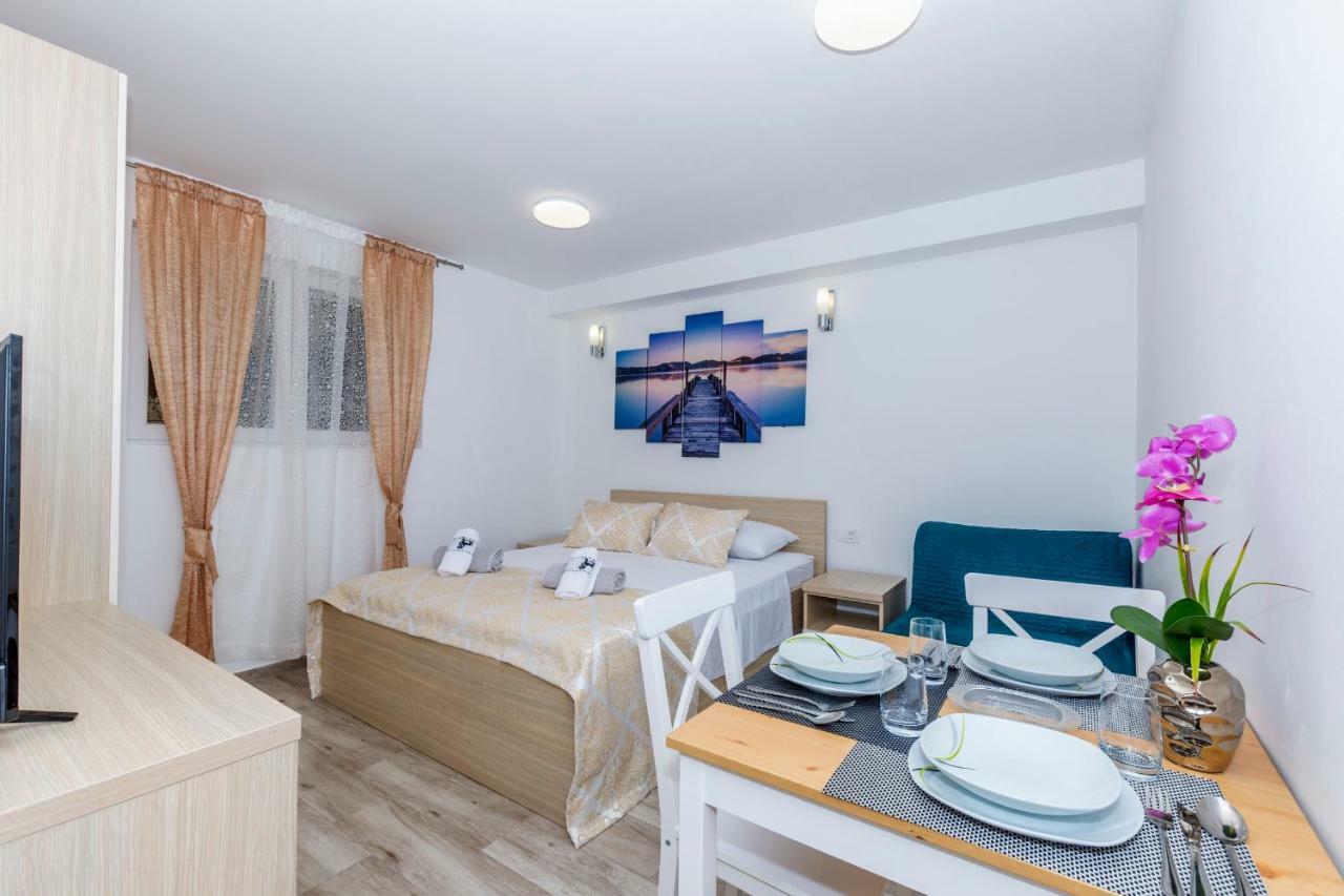 Apartments West Coast سبليت المظهر الخارجي الصورة