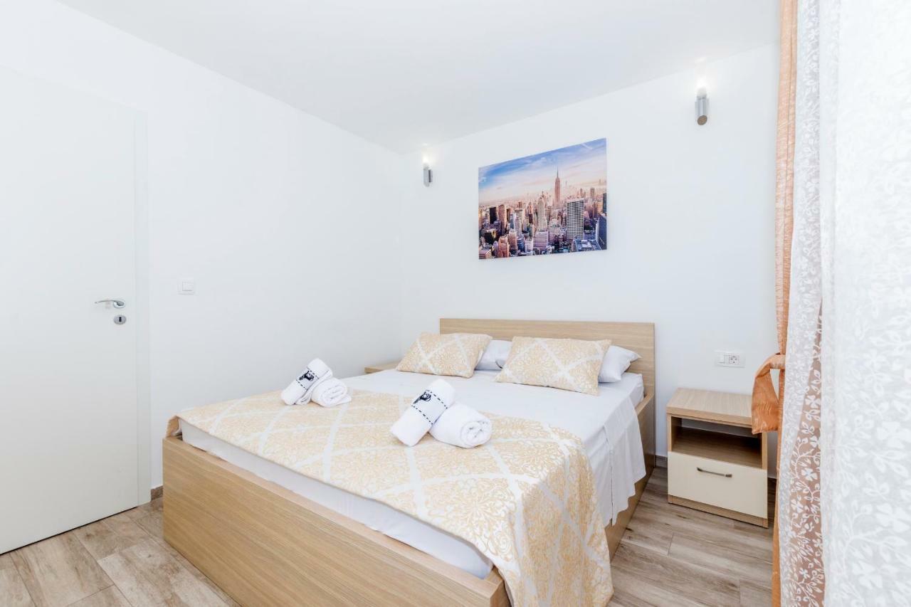 Apartments West Coast سبليت المظهر الخارجي الصورة