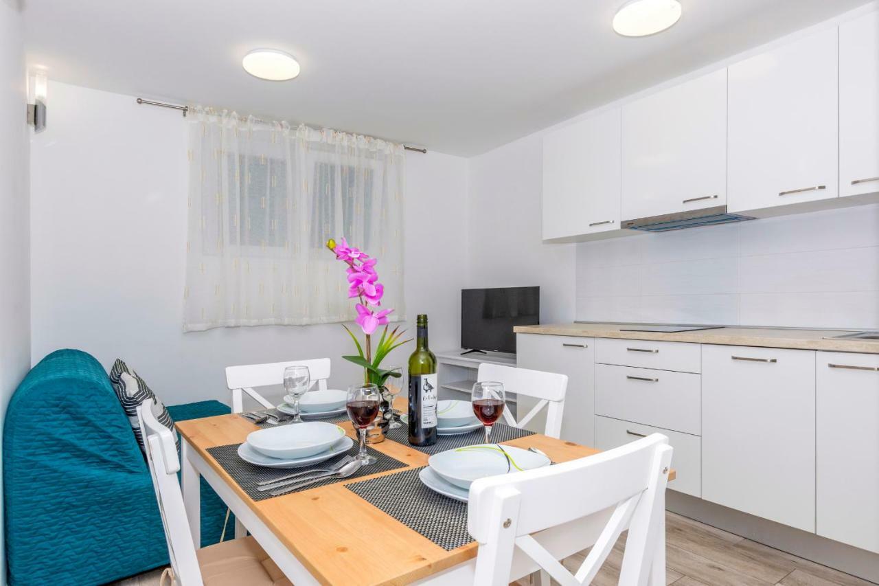 Apartments West Coast سبليت المظهر الخارجي الصورة